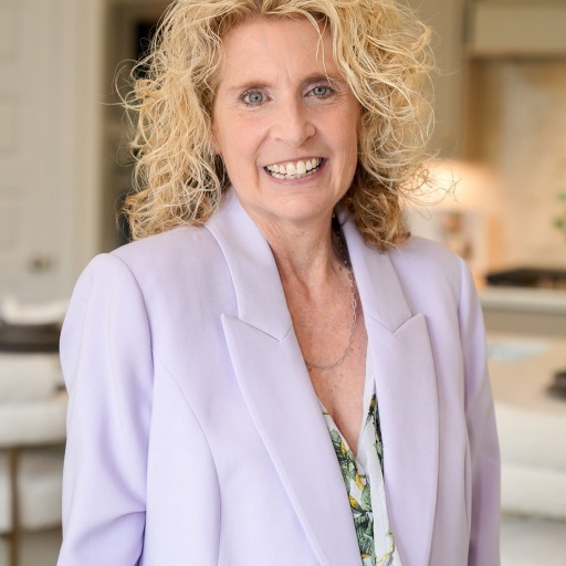 Shannon Kelley-Curry